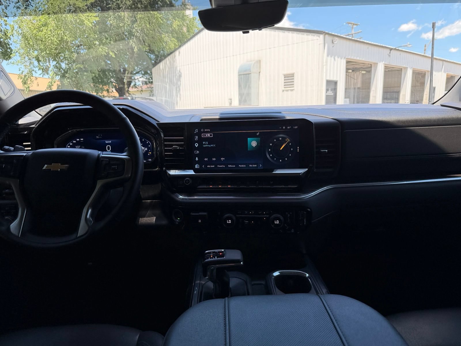 Used 2023 Chevrolet Silverado 1500 LTZ w/ Technology Package AWD/4WD image 25