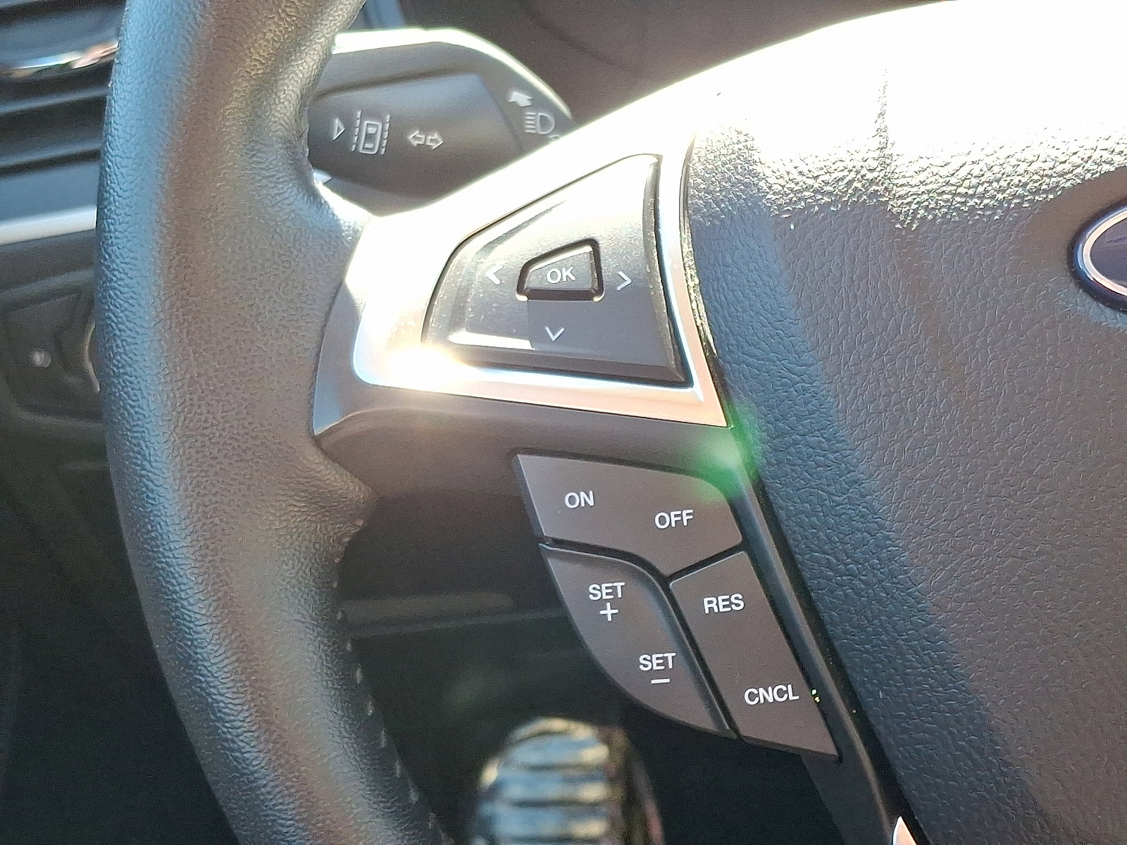 Used 2022 Ford Edge SEL w/ Convenience Package image 21