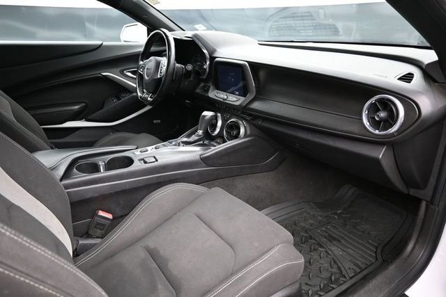Used 2017 Chevrolet Camaro LT w/ Technology Package RWD image 16