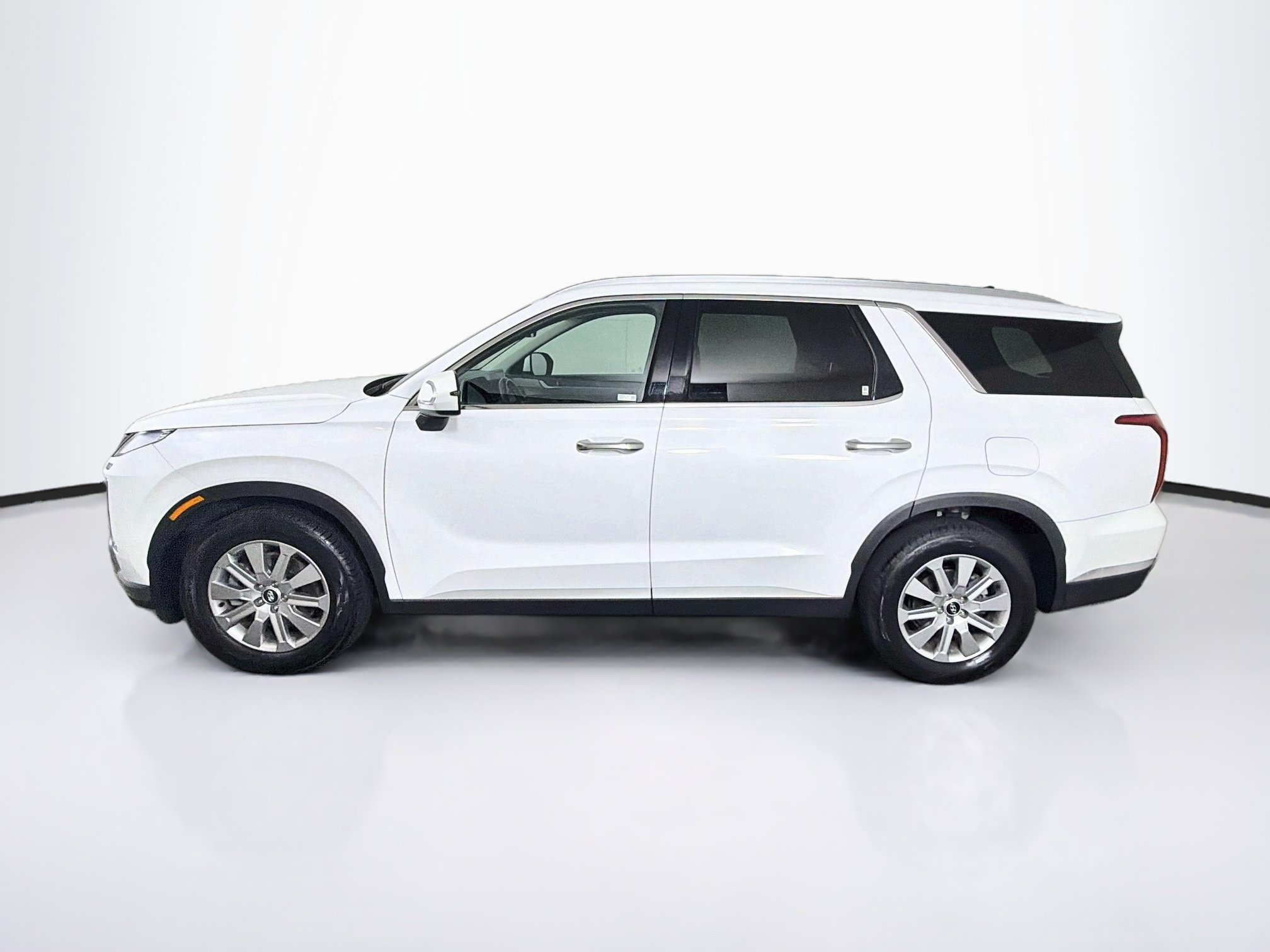 Used 2025 Hyundai Palisade SEL FWD image 4