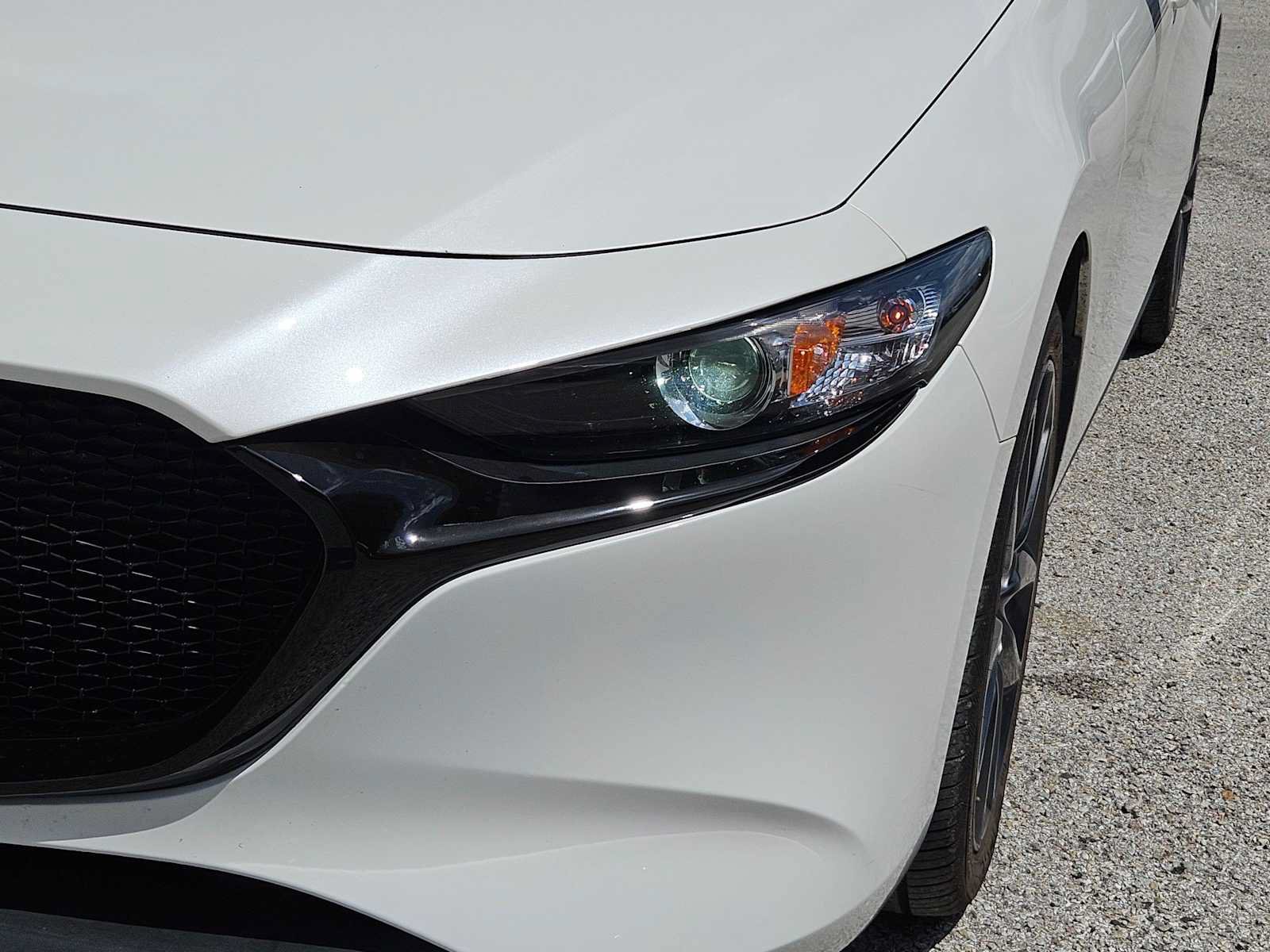 Used 2023 MAZDA MAZDA3 s FWD image 11