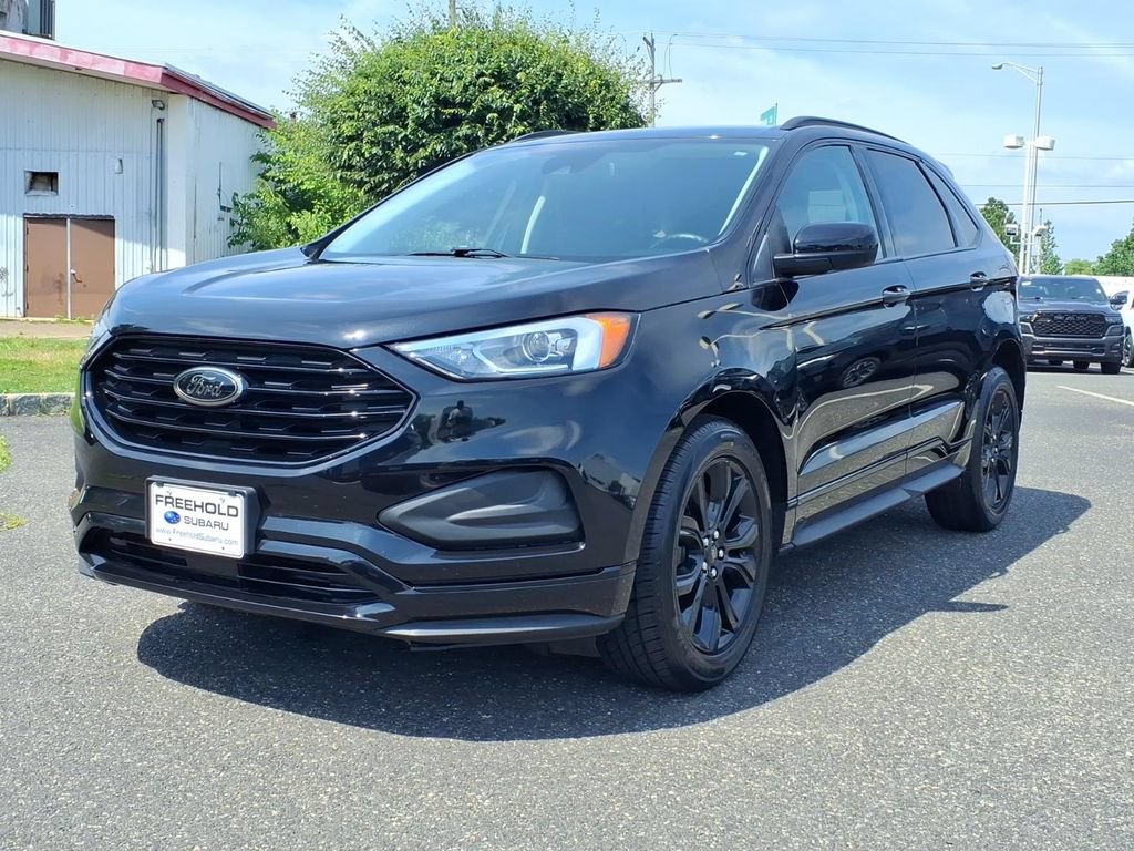 Used 2022 Ford Edge SE w/ Black Appearance Package AWD/4WD image 3