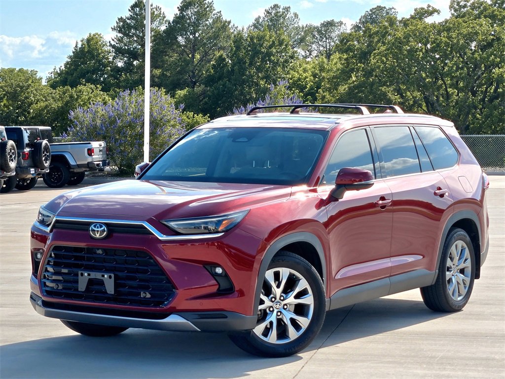 Used 2024 Toyota Grand Highlander Limited image 2