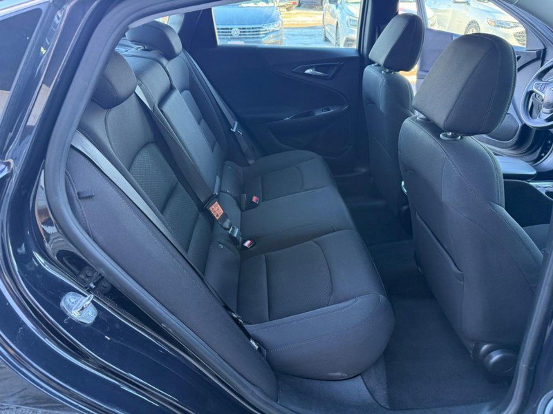 Used 2023 Chevrolet Malibu LT image 14