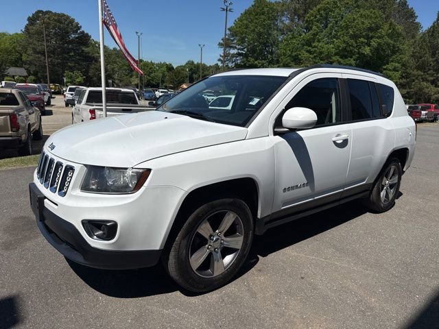 Used 2016 Jeep Compass High Altitude AWD/4WD image 3