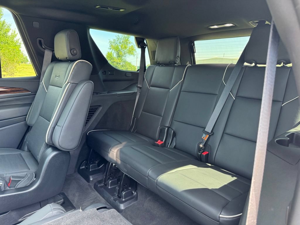 Certified 2024 Cadillac Escalade Premium Luxury w/ Performance Package AWD/4WD image 20