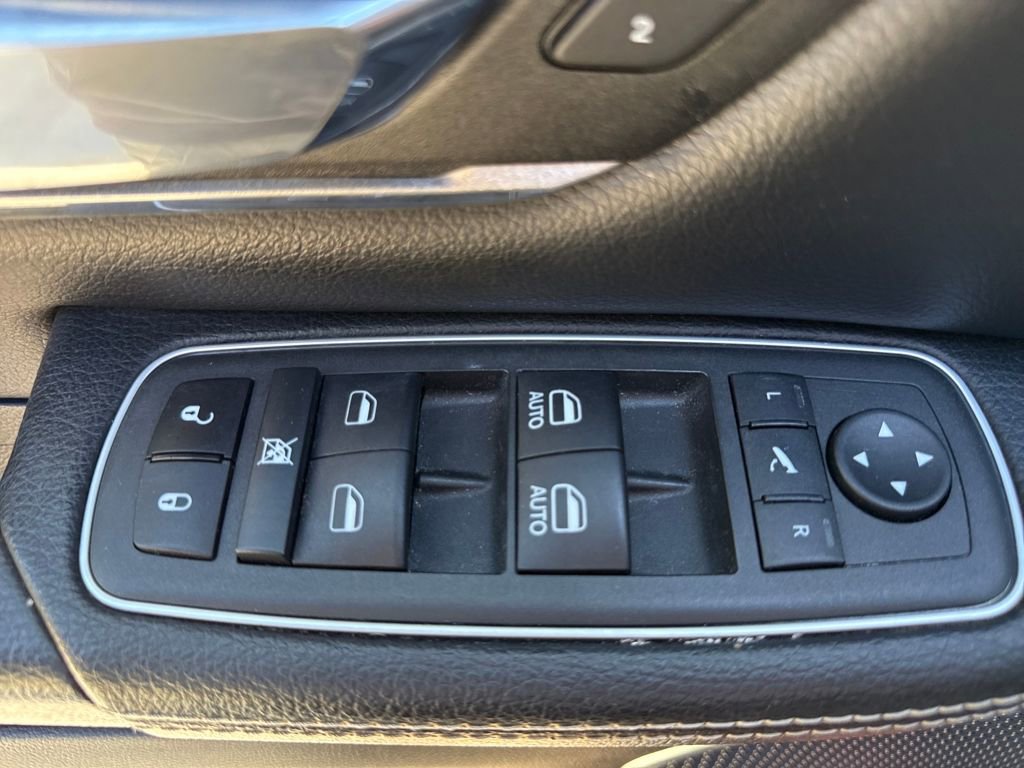 Used 2022 RAM 1500 Laramie w/ Sport Appearance Package image 15