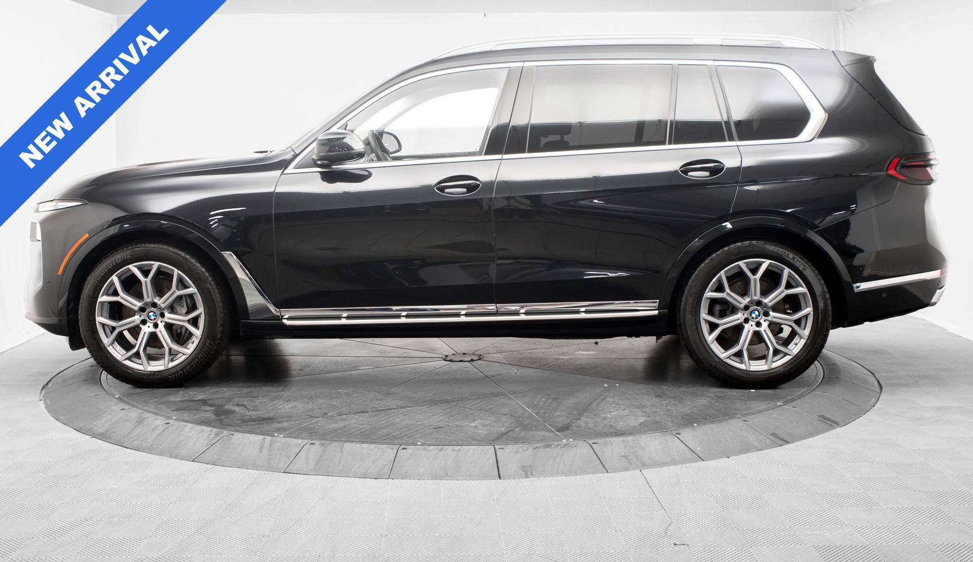 Used 2026 BMW X7 xDrive40i w/ Premium Package AWD/4WD image 6