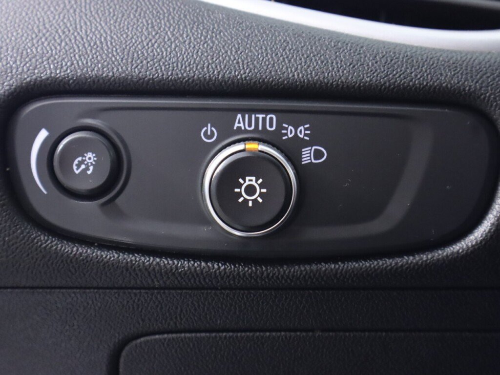 Used 2023 Chevrolet Malibu LT FWD image 10