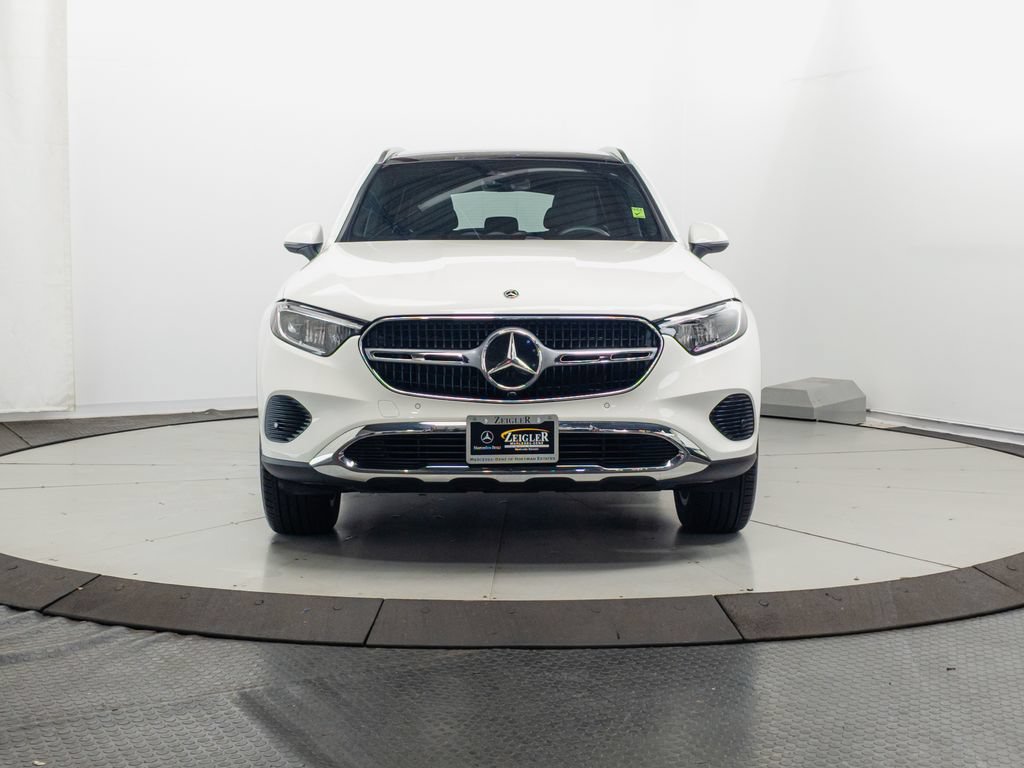 Certified 2026 Mercedes-Benz GLC 300 4MATIC image 2