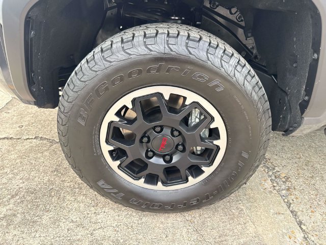 Used 2026 Toyota Tacoma TRD Off-Road AWD/4WD image 4