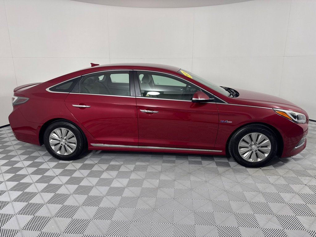 Used 2016 Hyundai Sonata SE image 4