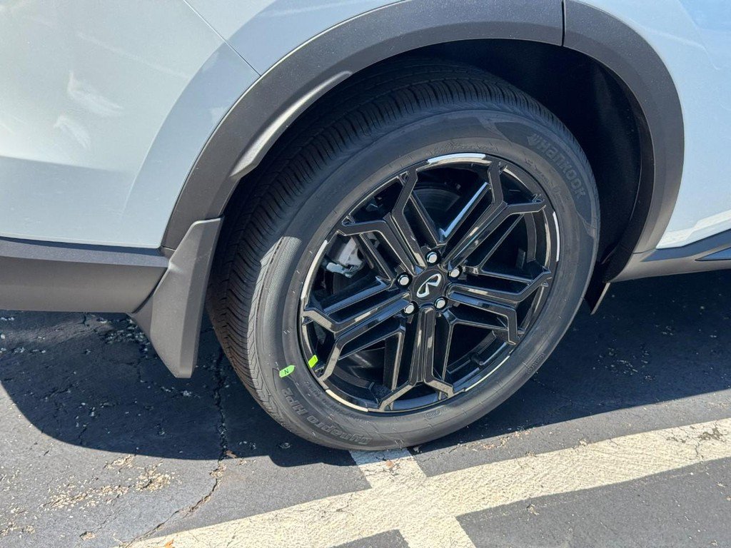 New 2026 INFINITI QX60 Sport w/ Dark Cargo Package image 4