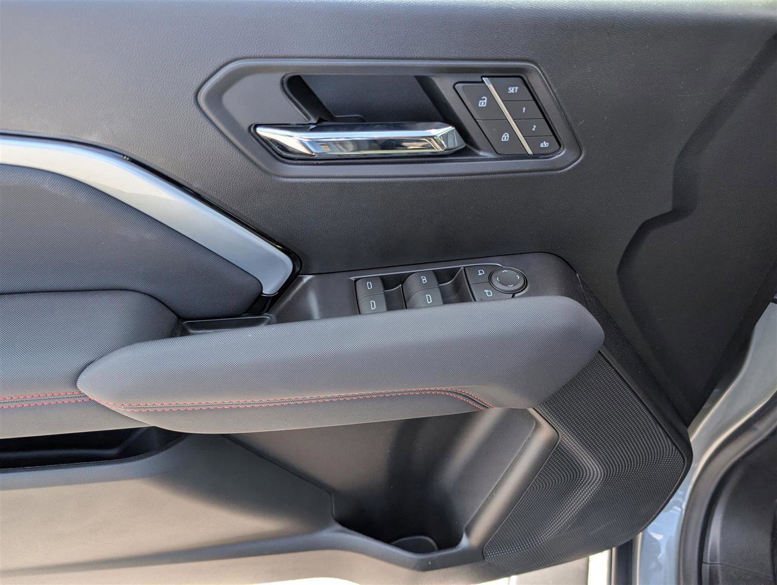 New 2025 Chevrolet Colorado Z71 w/ Technology Package image 14