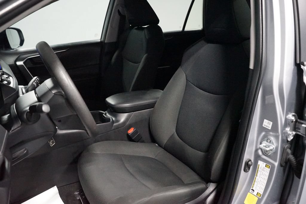 Certified 2025 Toyota RAV4 LE FWD image 26