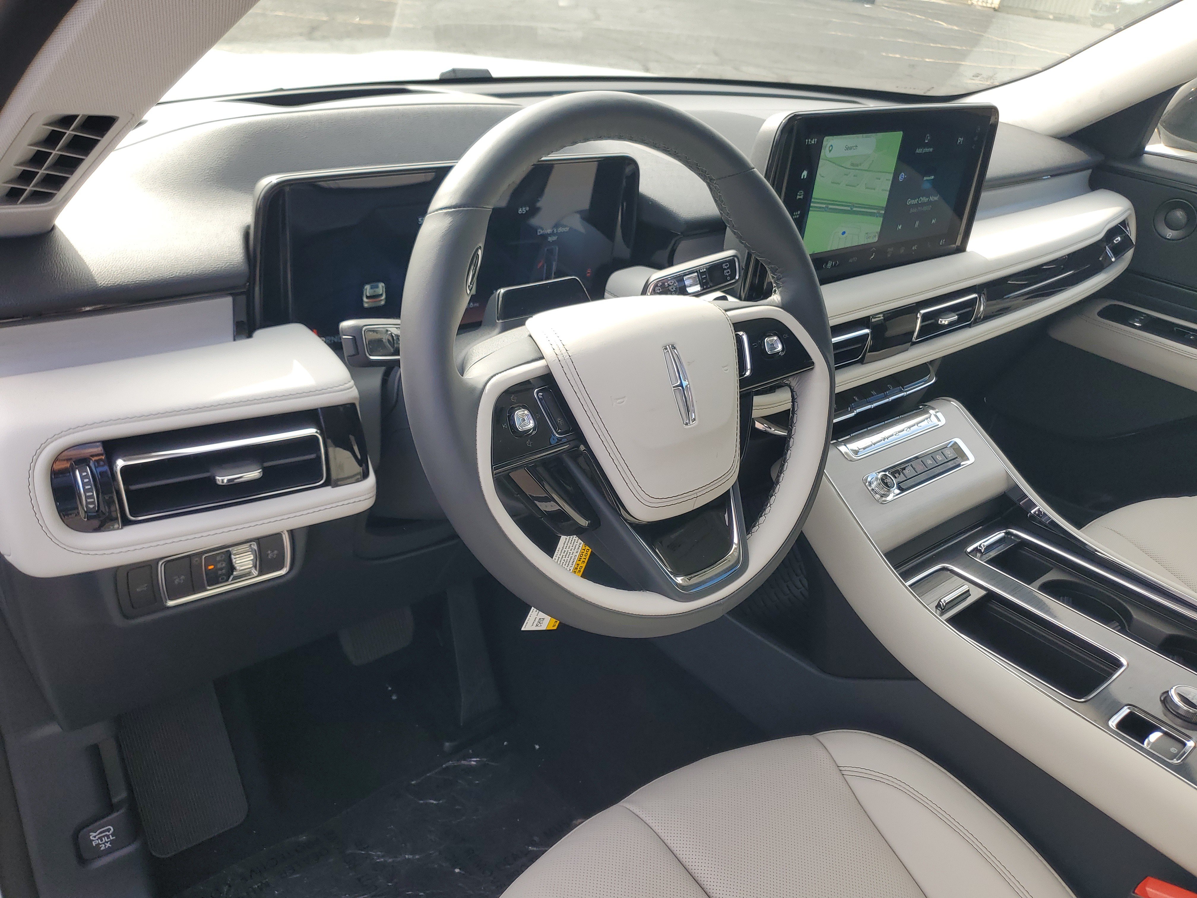 New 2027 Lincoln Aviator Reserve w/ Jet Appearance Package AWD/4WD image 12