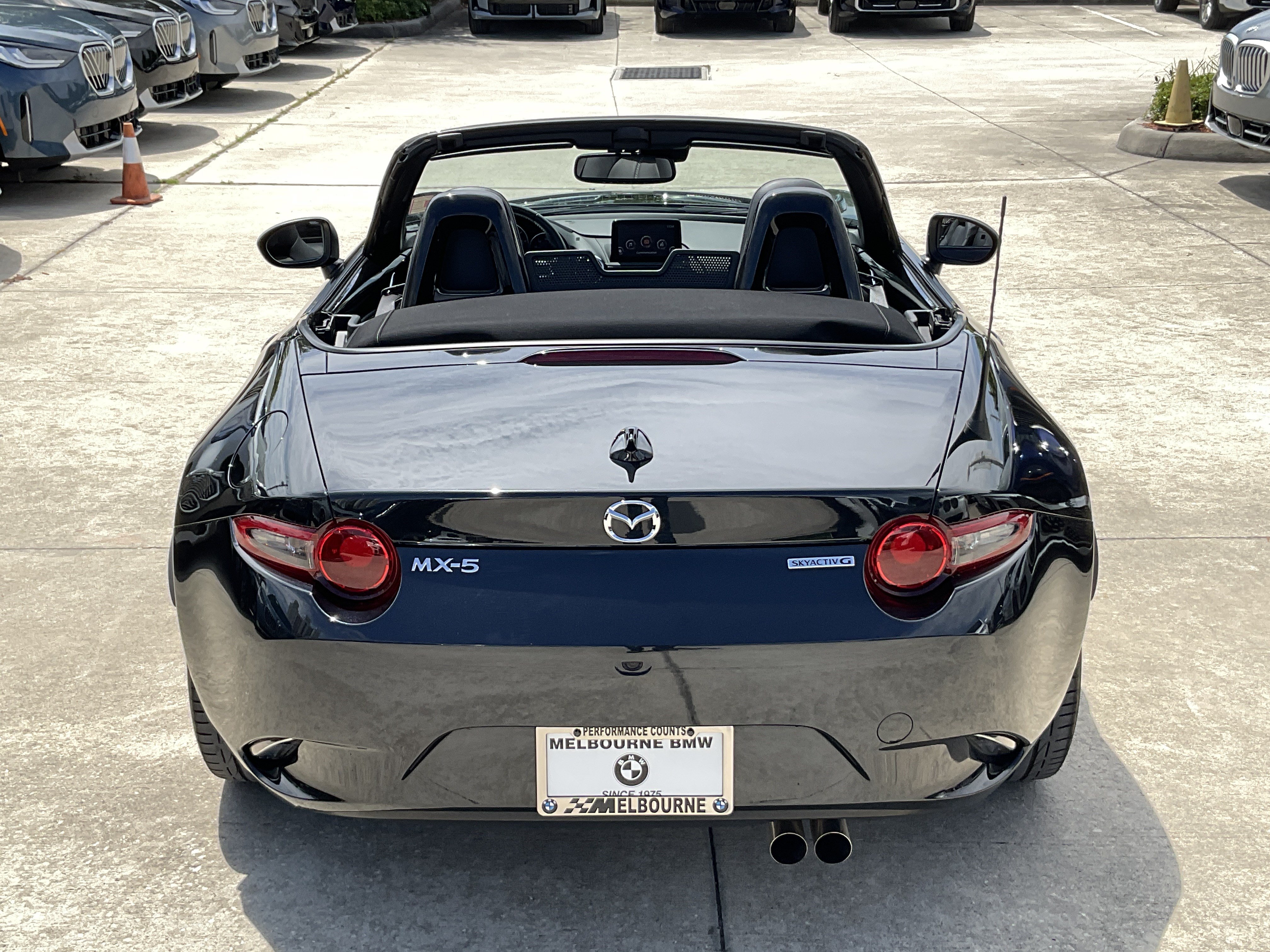 Used 2022 MAZDA MX-5 Miata Grand Touring RWD image 11
