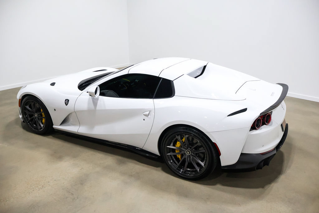 Used 2022 Ferrari 812 GTS RWD image 32