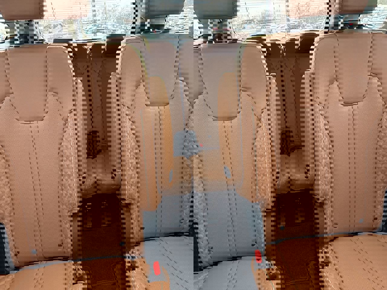 Used 2023 Kia Sorento SX Prestige image 23