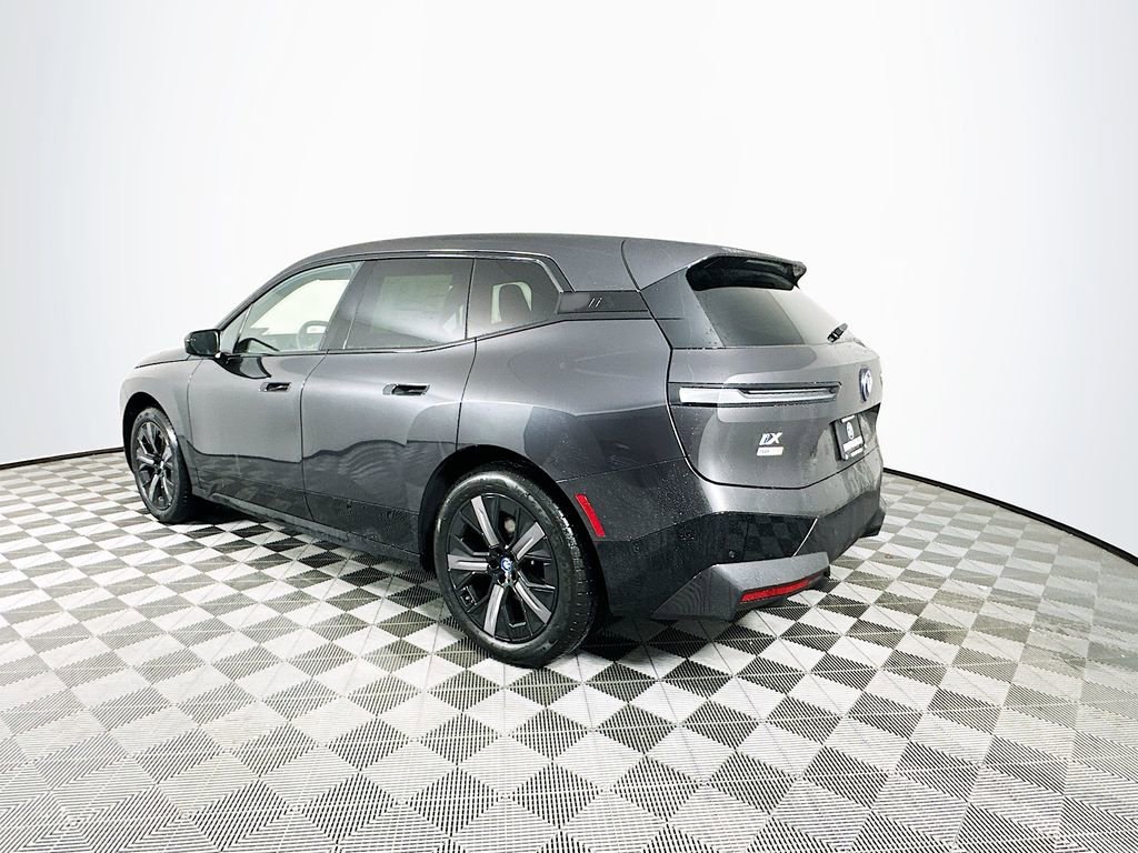 Used 2025 BMW iX xDrive50 image 6