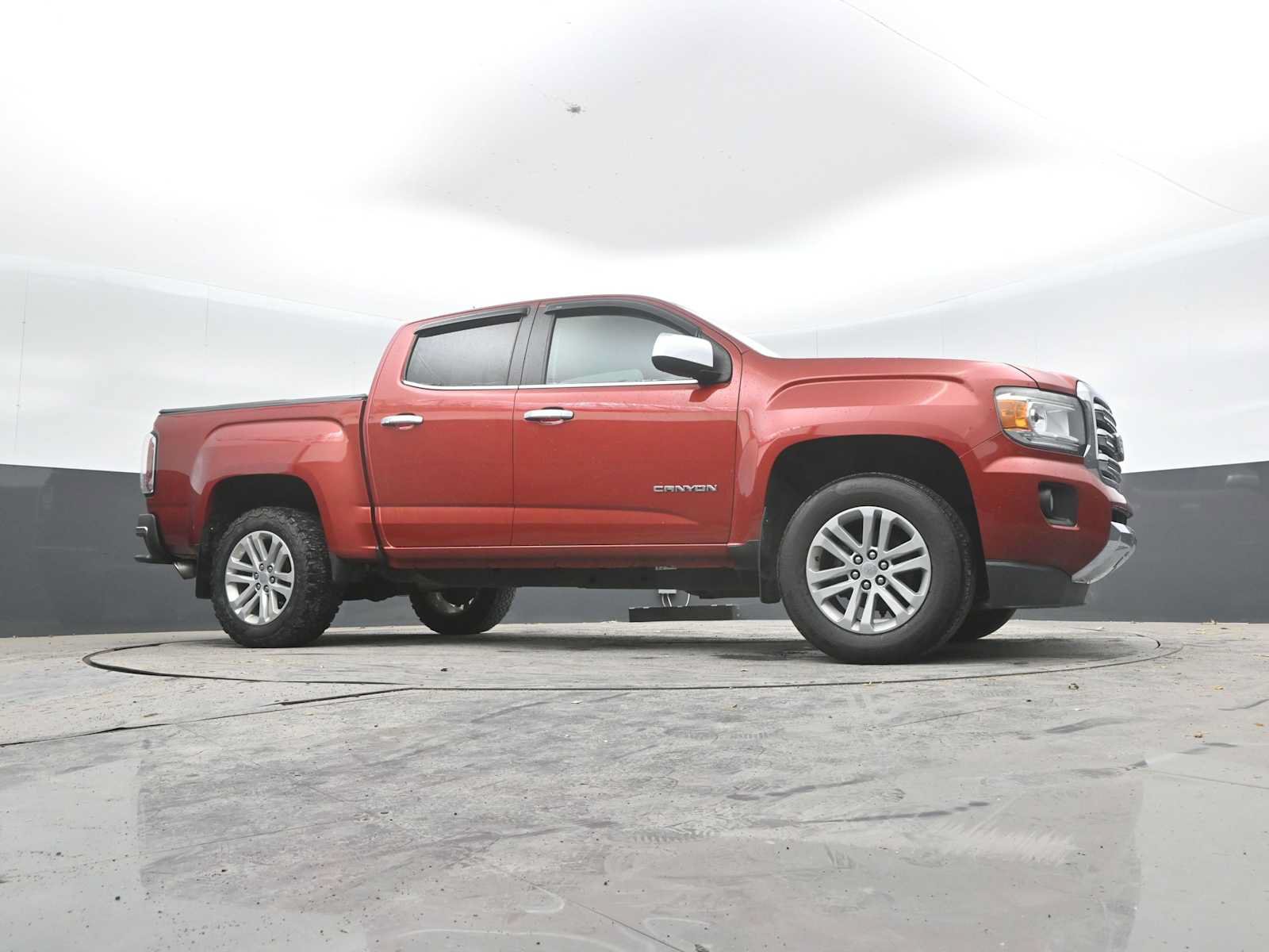 Used 2015 GMC Canyon SLT w/ Driver Alert Package AWD/4WD image 29