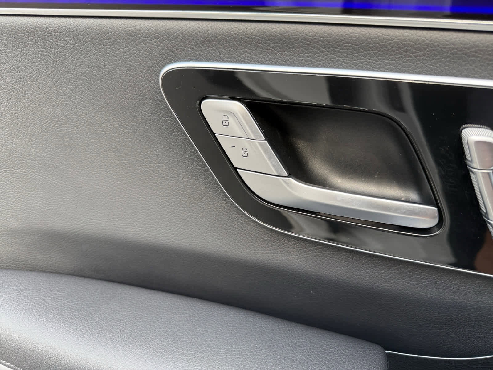 Certified 2023 Mercedes-Benz S 500 4MATIC image 26