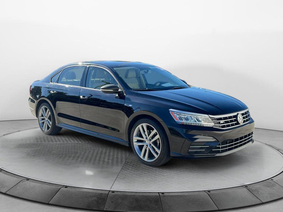 Used 2018 Volkswagen Passat 2.0T R-Line w/ R-Line Lighting Package