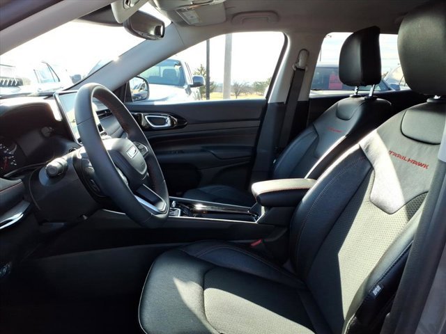 Used 2022 Jeep Compass Trailhawk image 24