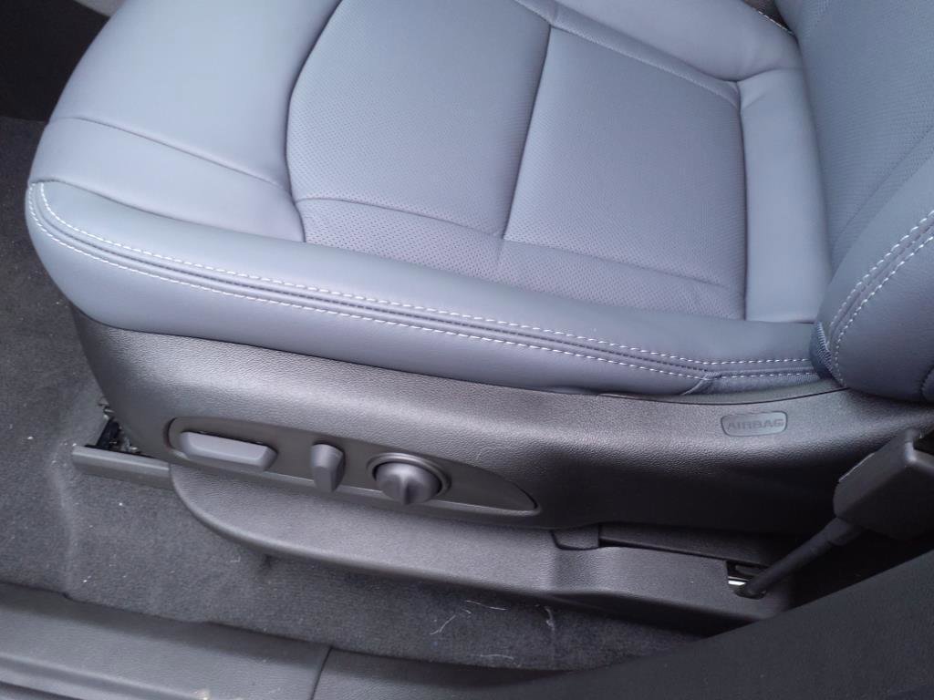 Certified 2023 Buick Enclave Essence w/ Sport Touring Edition image 12