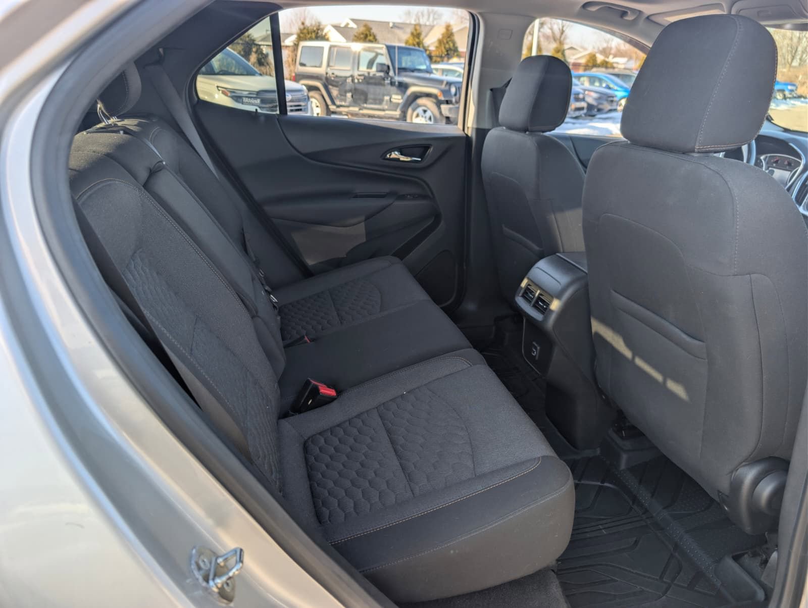 Used 2020 Chevrolet Equinox LT image 29