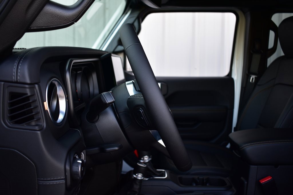 New 2025 Jeep Wrangler Sahara image 47