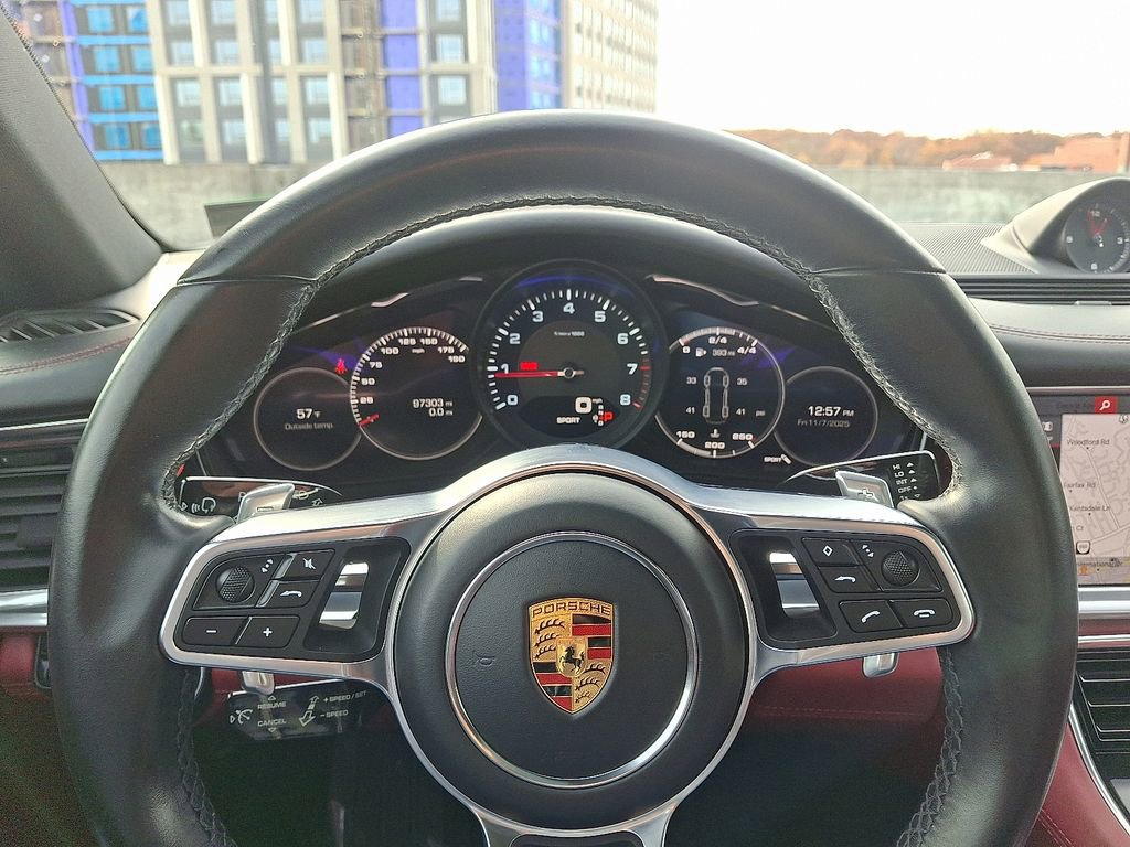 Used 2019 Porsche Panamera 4 image 21