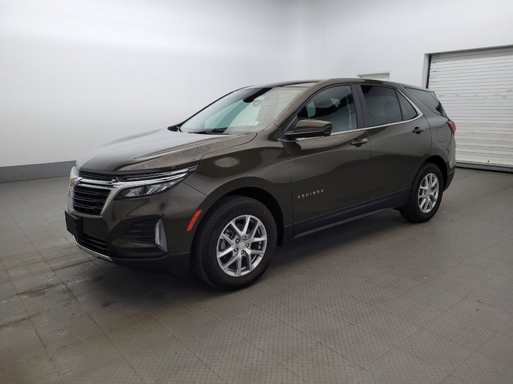 Used 2023 Chevrolet Equinox LT FWD image 2