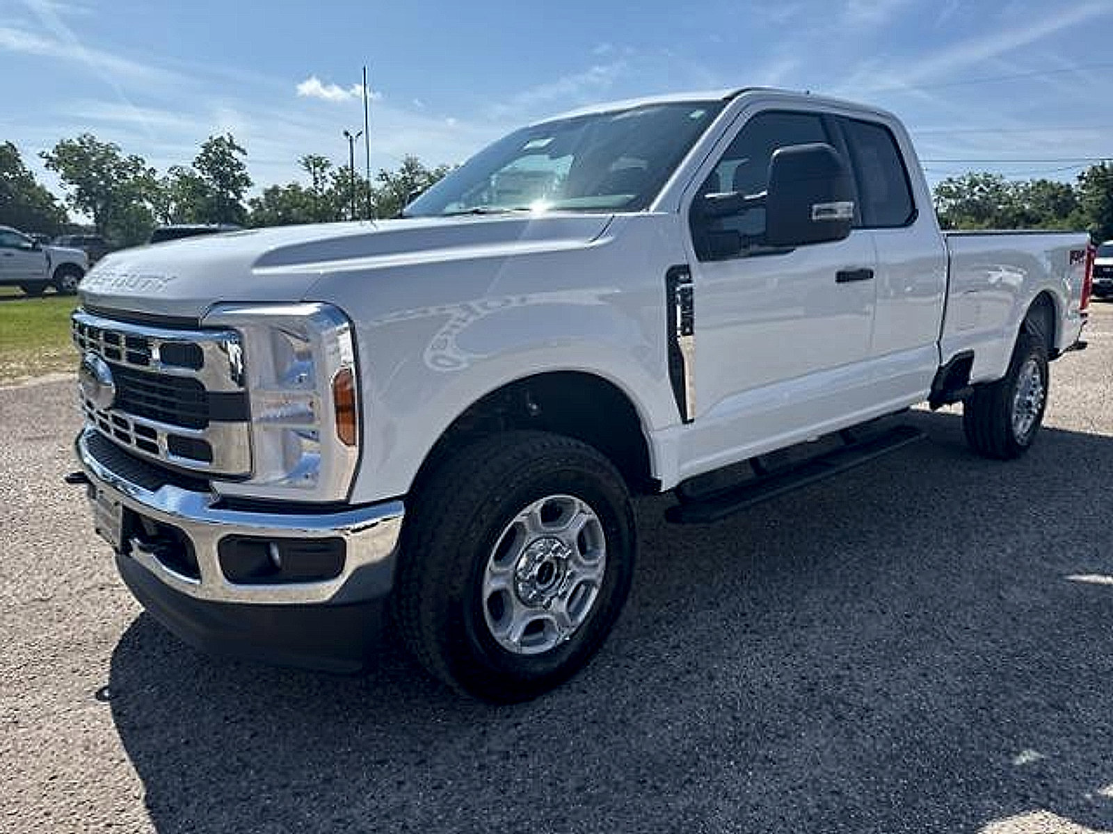 New 2025 Ford F350 XLT image 4