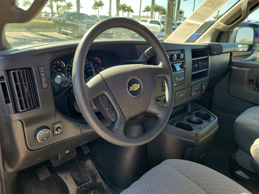 Used 2019 Chevrolet Express 3500 LT w/ LT Preferred Equipment Group image 17