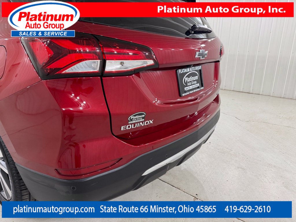 Used 2023 Chevrolet Equinox Premier FWD image 11