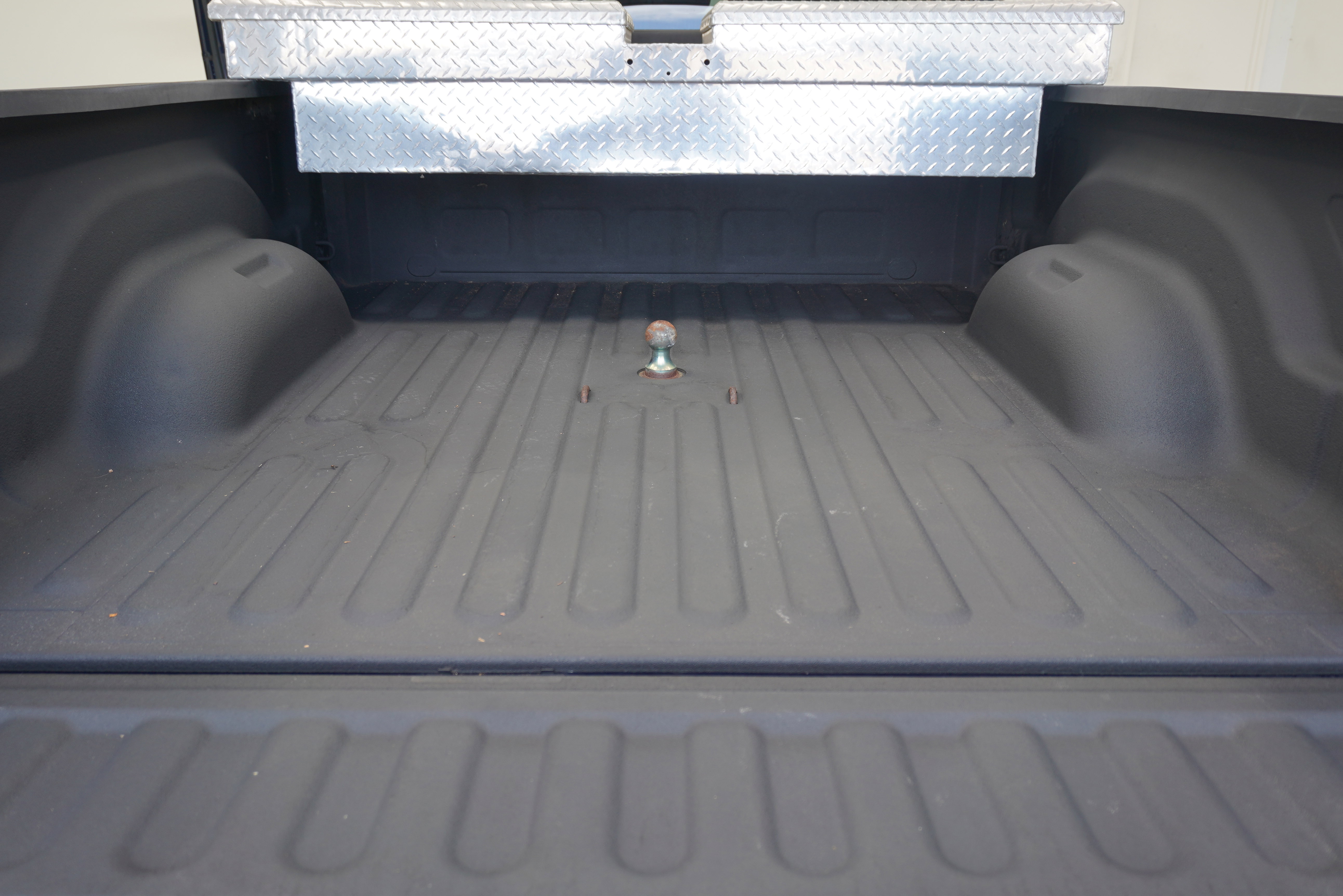 Used 2014 RAM 3500 Laramie w/ Convenience Group RWD image 24