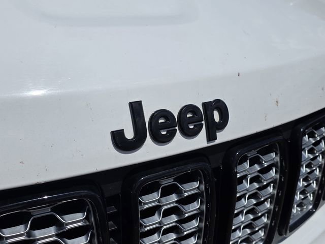 Used 2021 Jeep Grand Cherokee Laredo X RWD image 9