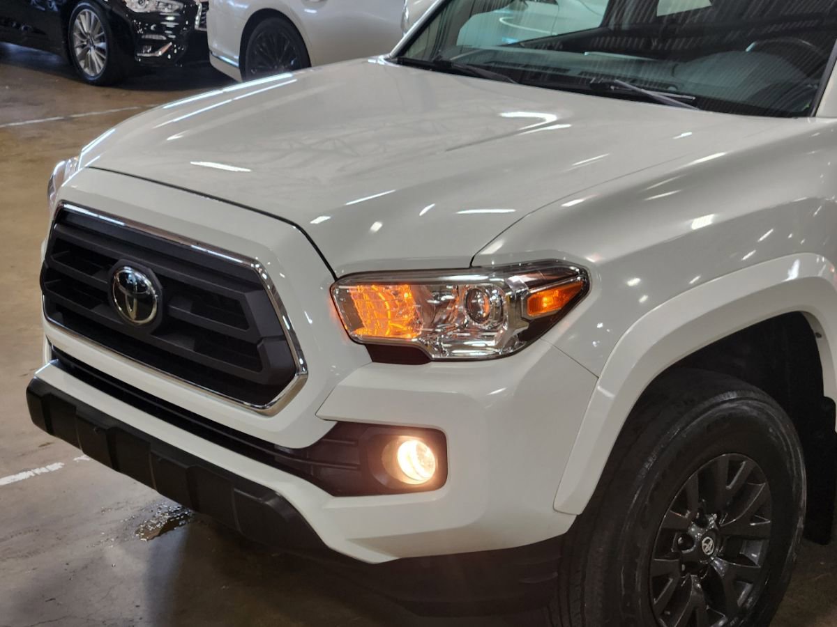Used 2021 Toyota Tacoma SR5 RWD image 14