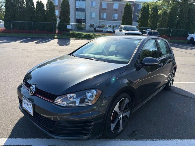 Used 2017 Volkswagen Golf 4-Door FWD image 5