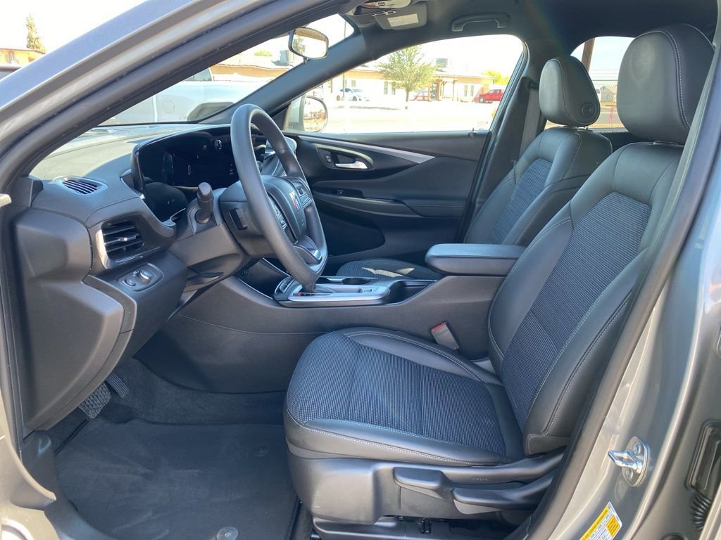 Used 2025 Buick Envista Preferred image 21