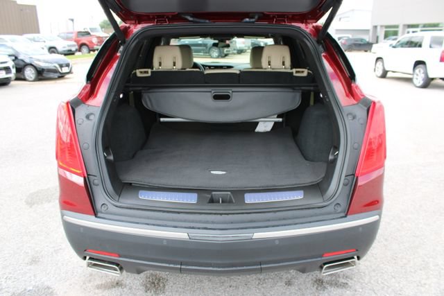 Used 2018 Cadillac XT5 Luxury w/ Driver Awareness Package FWD image 7