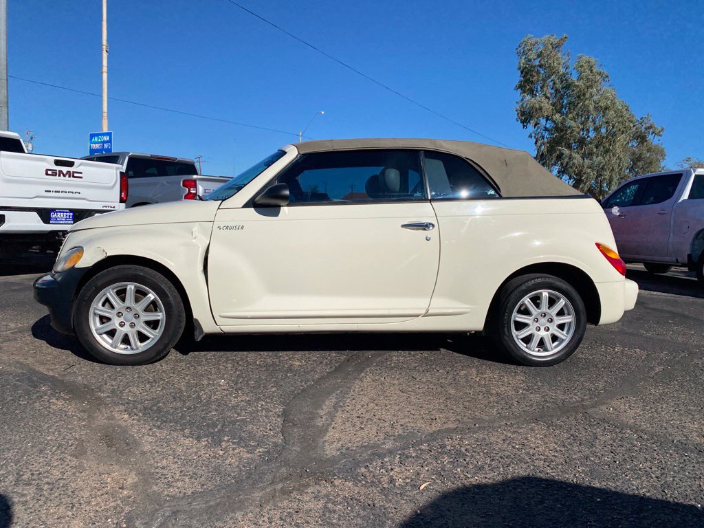 Used 2005 Chrysler PT Cruiser Touring FWD image 3