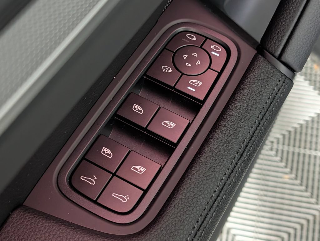 New 2026 Porsche Cayenne AWD/4WD image 27