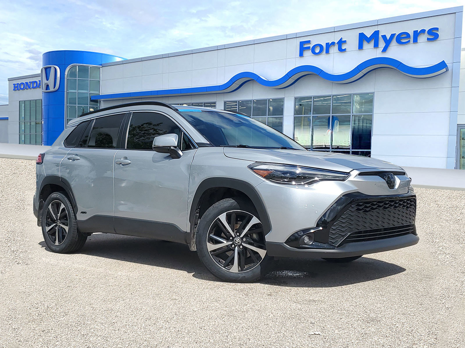 Used 2024 Toyota Corolla Cross XSE