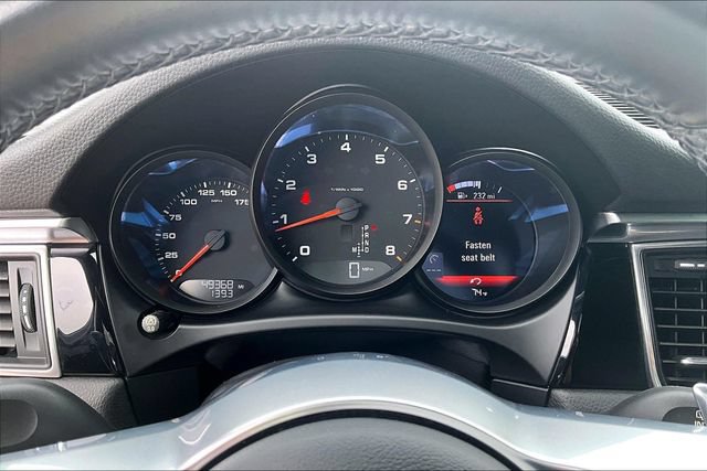 Used 2018 Porsche Macan AWD/4WD image 22