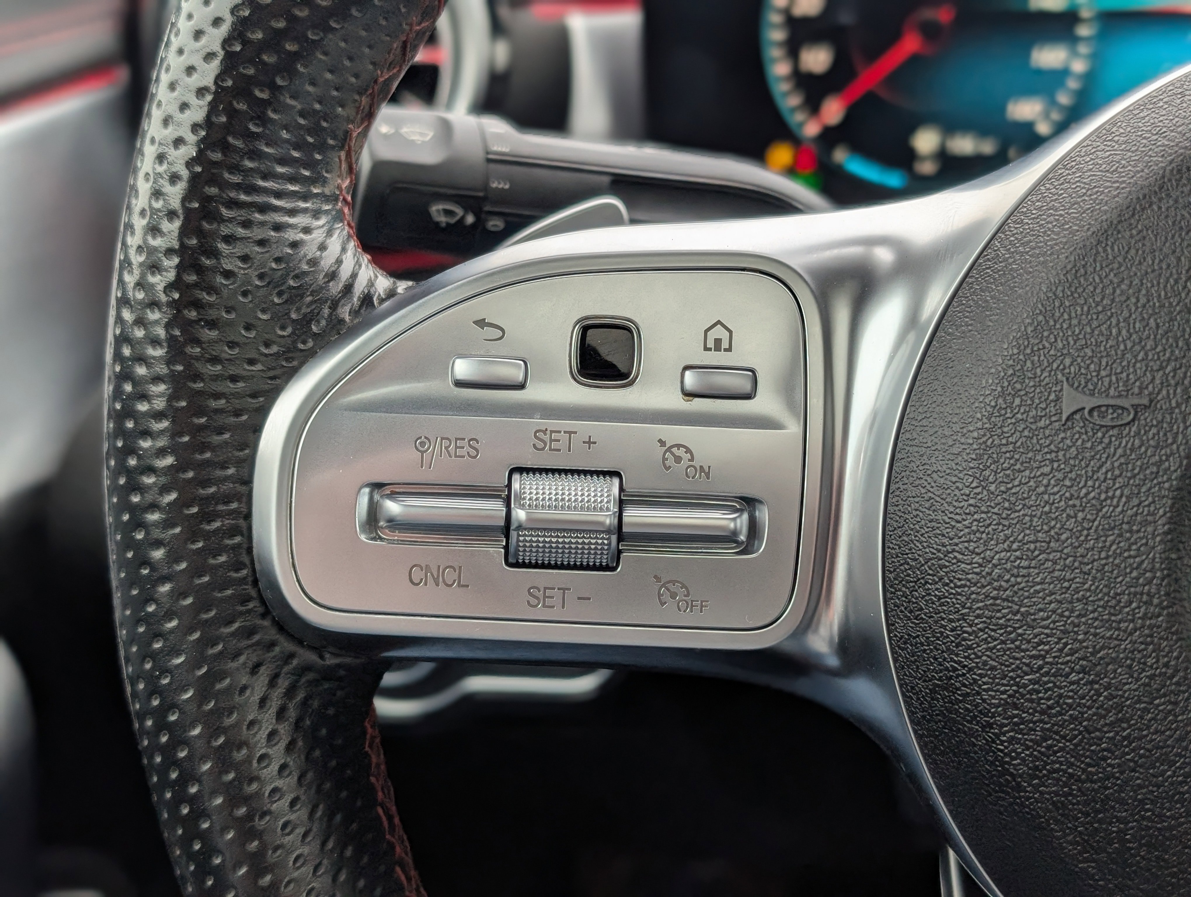 Used 2022 Mercedes-Benz CLA 35 AMG 4MATIC image 25