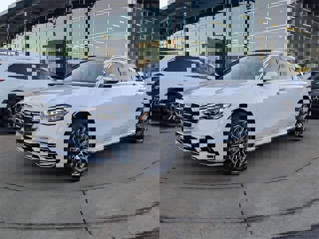 New 2026 Mercedes-Benz S 500 4MATIC image 4