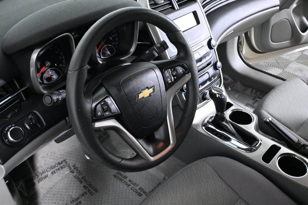 Used 2014 Chevrolet Malibu LS w/ Protection Package FWD image 13