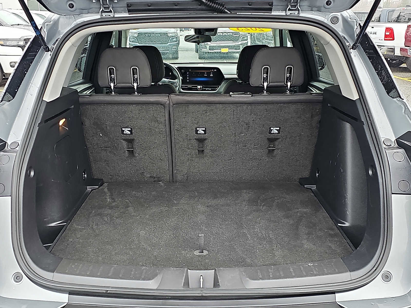 Used 2025 Chevrolet TrailBlazer LT AWD/4WD image 28